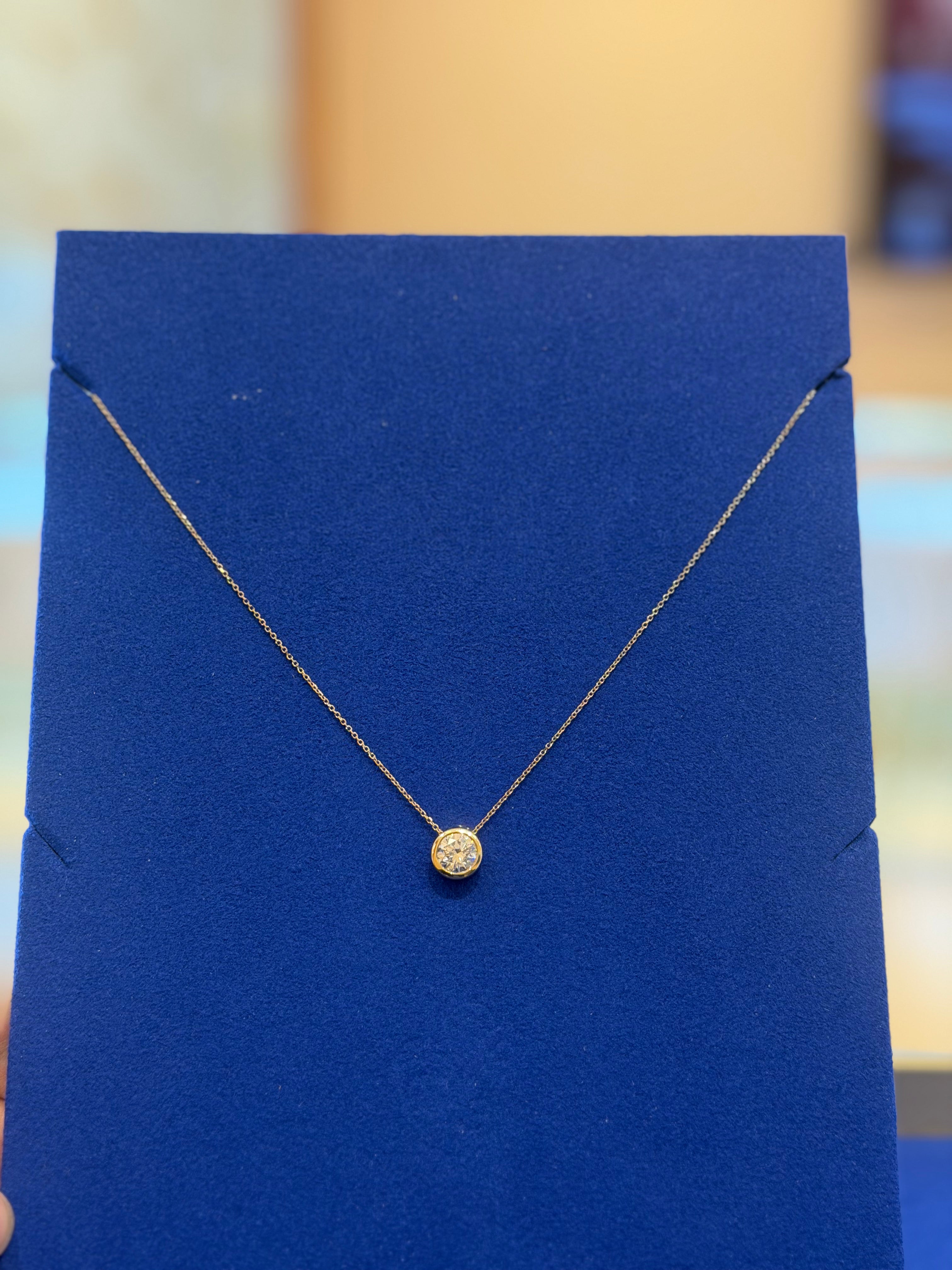 Round Bezel 2 Carat Yellow Gold Necklace