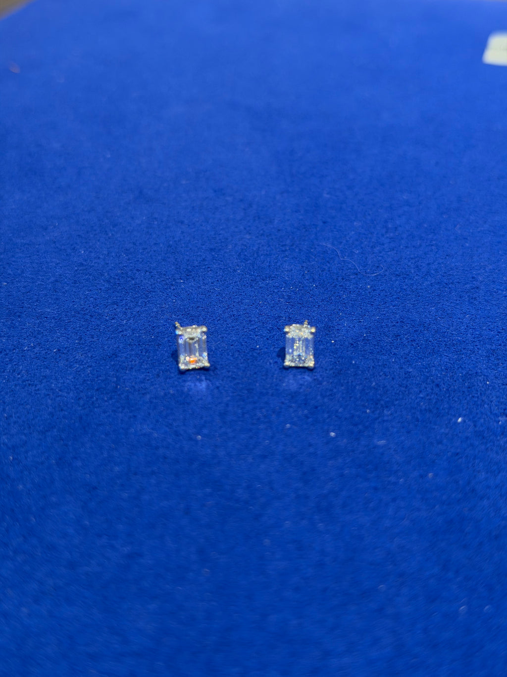 Emerald 1.5 Carat White Gold Studs