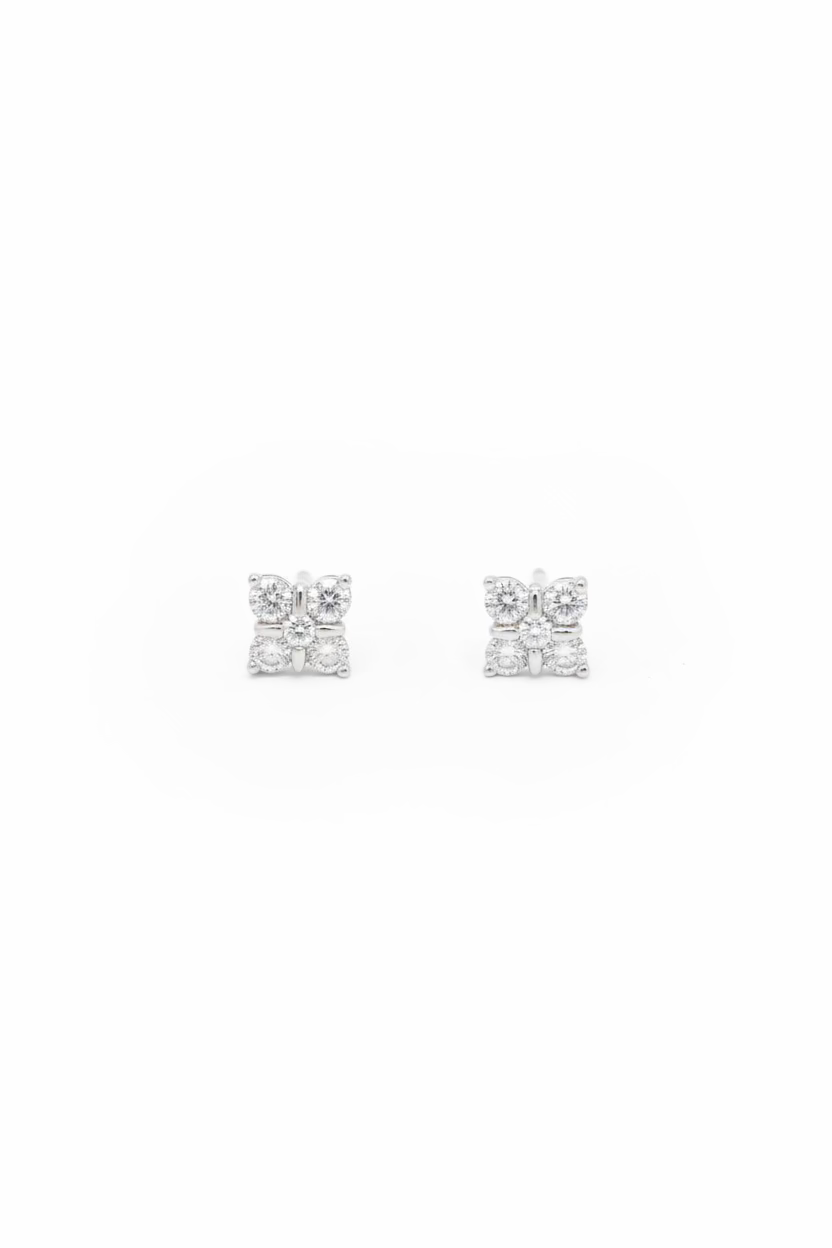 1.5 Carat White Gold Round Pedal Studs